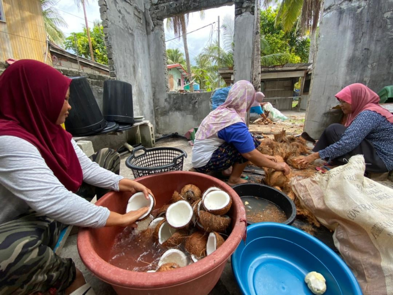 Sustainable Island Life: Plastic to Purpose