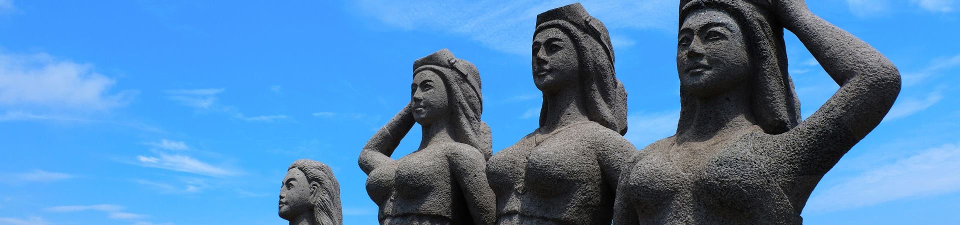 Image of Jeju Volcano and Divers