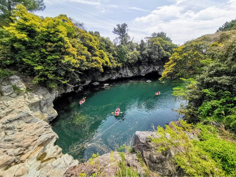 South Jeju : Waterfalls, Markets and Coastal Wonders