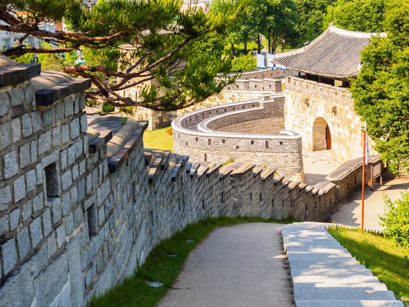 Discover Suwon & Korean Folk Village