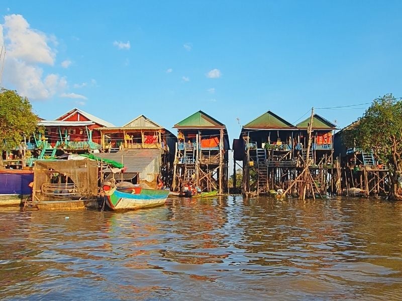 Cruise from Kampong Phluck to Chong Kneas