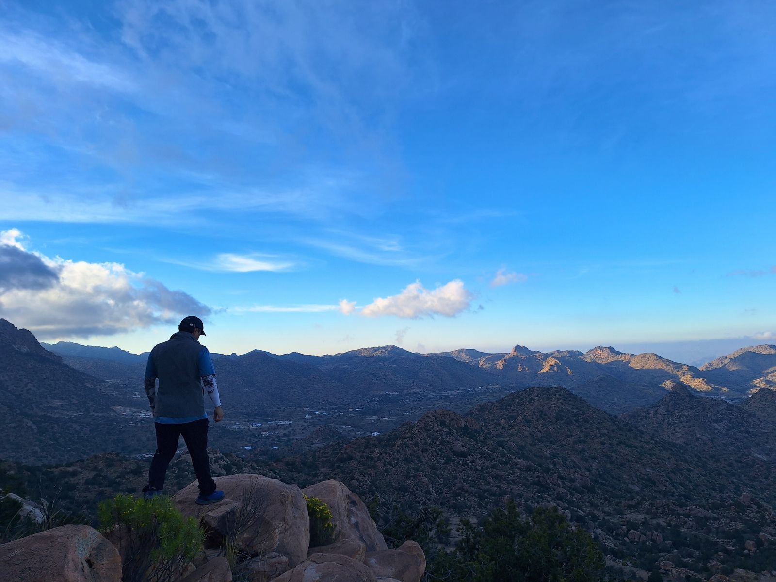 Taif: Hike and Explore