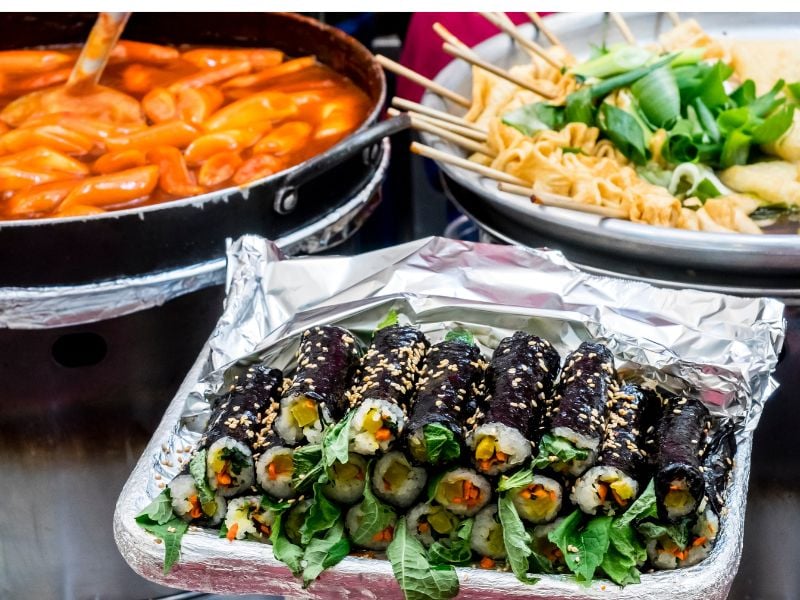 Traditional Market and Cooking Class in Seoul