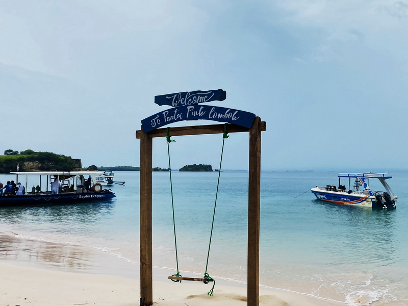 Secluded Beach Island Hopping