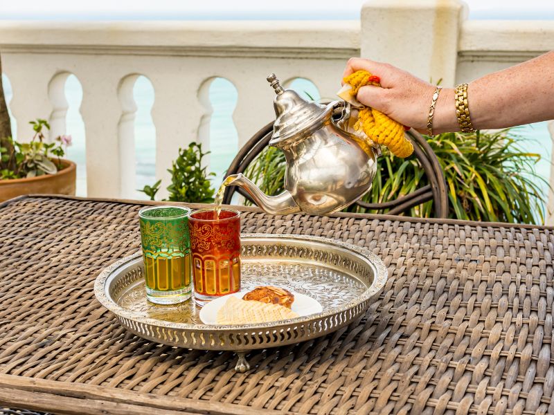 Standalone - Marrakech Medina Insights - With Vehicle