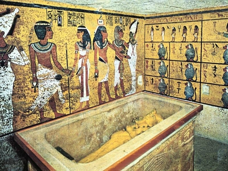 Carter’s House & Tut Replica