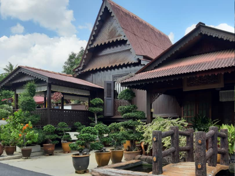 A Malaccan Kampung Lifestyle & Cooking Experience
