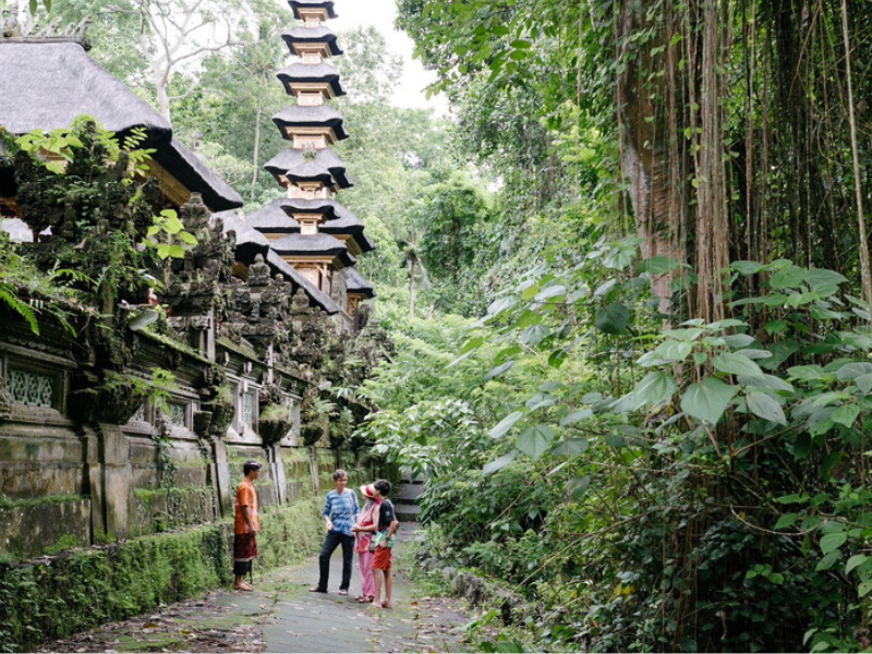 Ubud Story Walks, History & Ancient Heritage