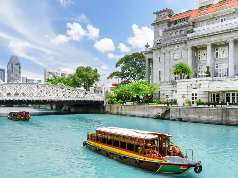 Singapore by Night with Seafood Dinner
