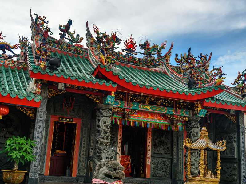 Kuching Heritage Trail & Sampan Cruise