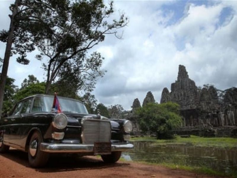 Angkor Wat with 60s Style & Sophistication