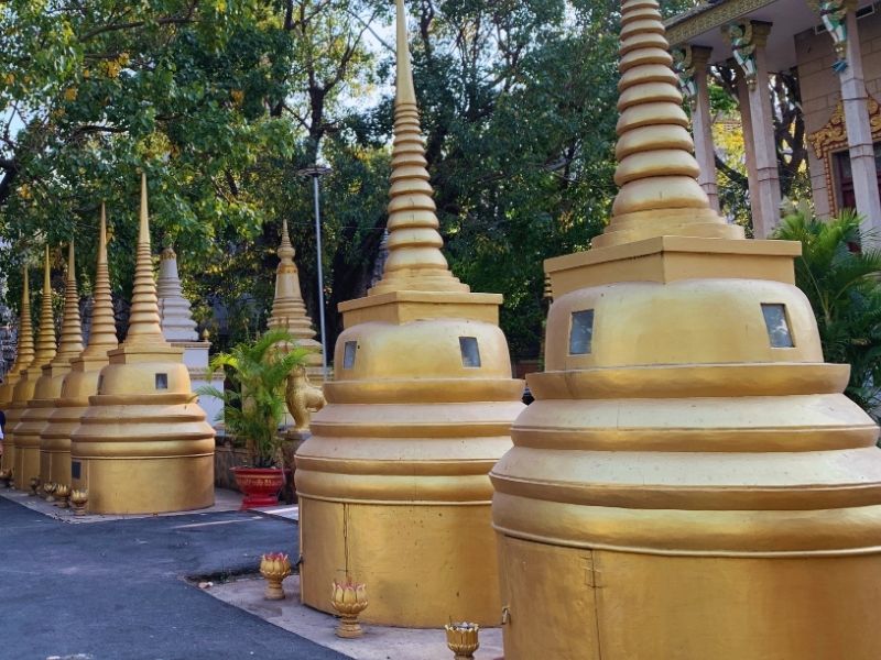 Backstreets, Temples & Communities