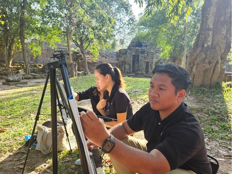 Colours of Angkor, open-air painting at Preah Khan temple