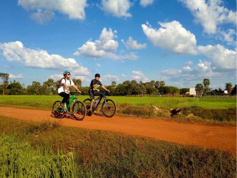 Cycling Roluos Group & Kampong Phluk