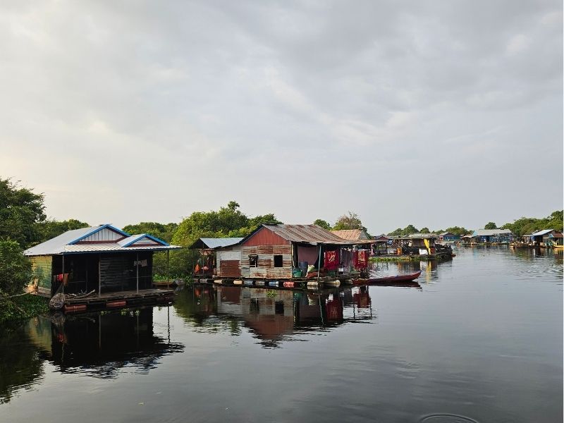 Kayaking the Tonle Sap