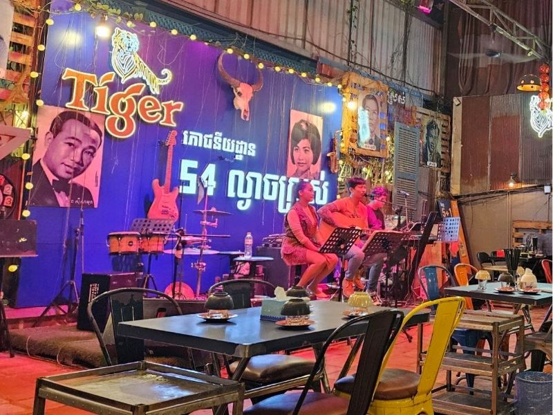 Phnom Penh Nightlife by Remork