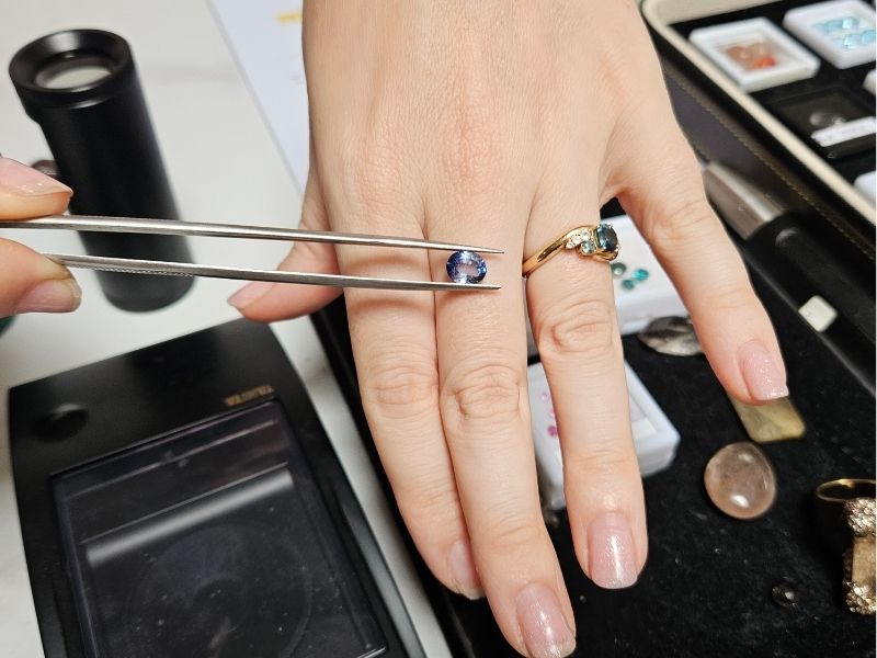 Phnom Penh Gemology Workshop - Secrets of the Stones