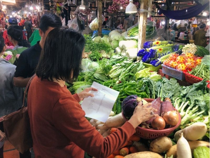 Car and Guide at Disposal in Phnom Penh
