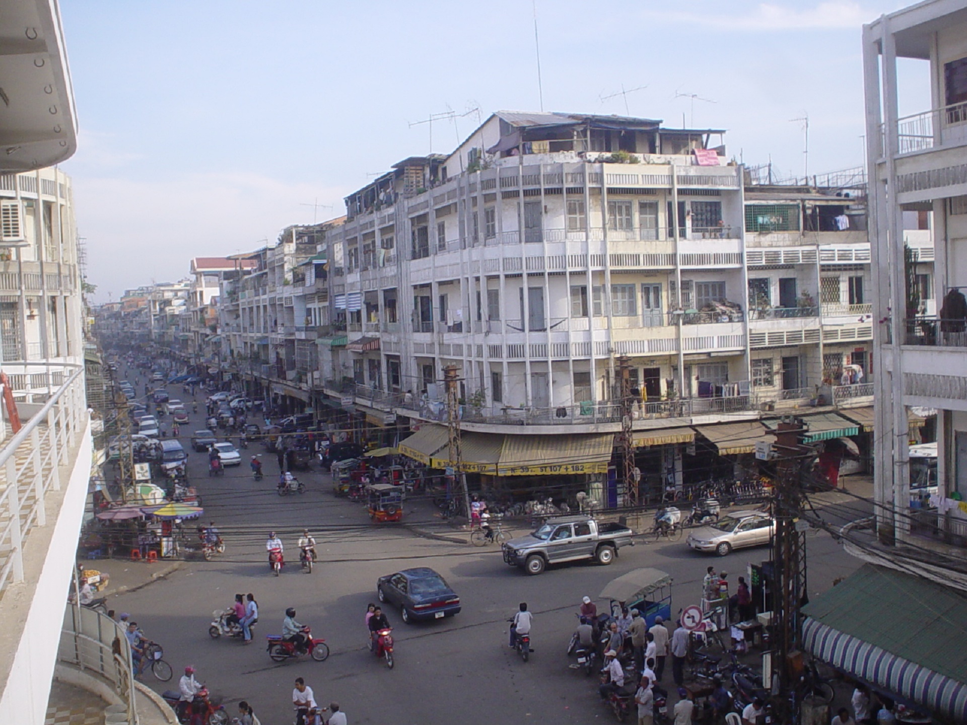 Image of Vehicle & Guide at Disposal Phnom Penh