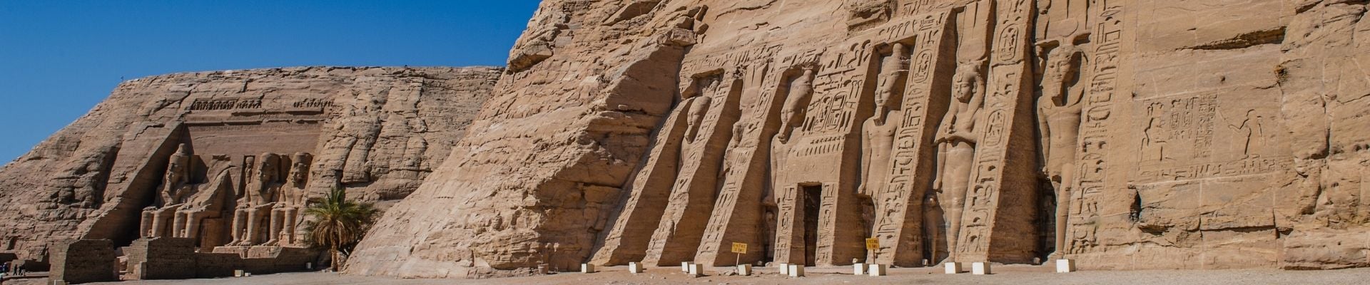 Image of Abu Simbel by Road