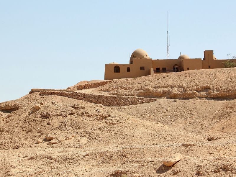 Carter’s House & Tut Replica