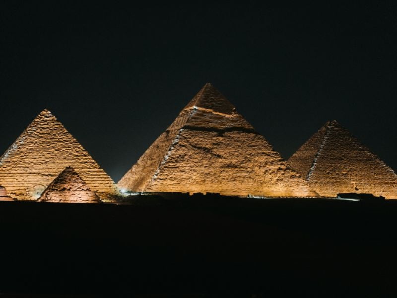 Giza In Private