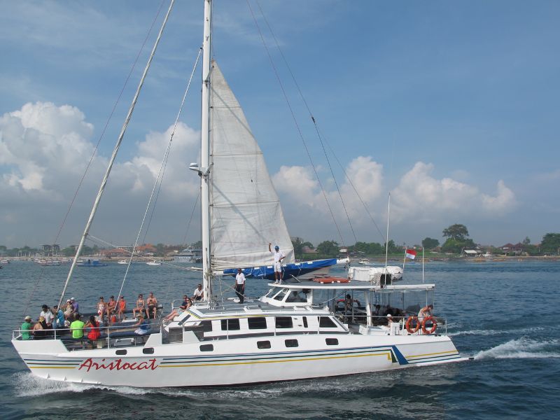 Aristocat  Dinner Cruise