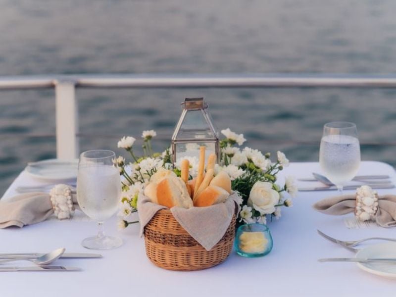 Aristocat  Dinner Cruise