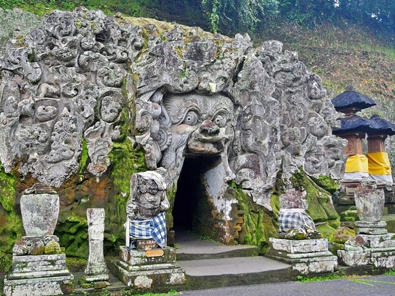 Bali’s Backroads on an E-Bike