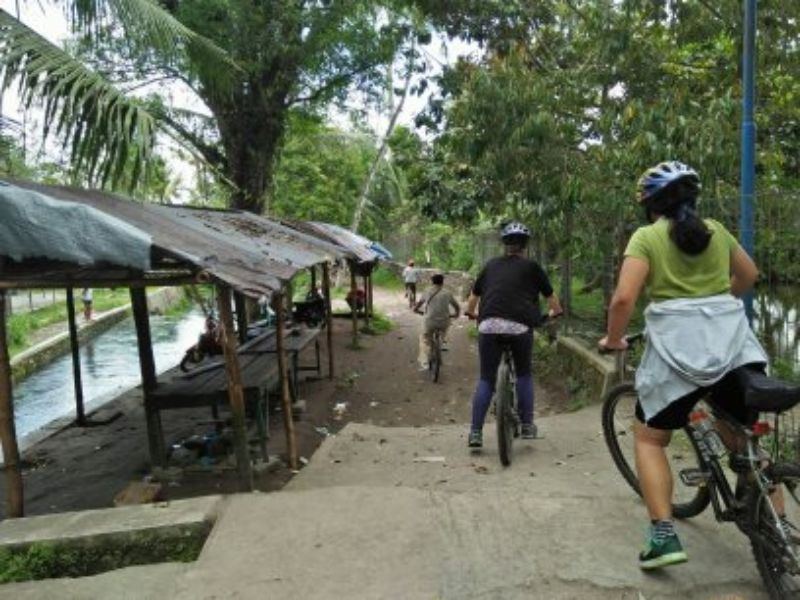 Cycling The Backroads of Lombok