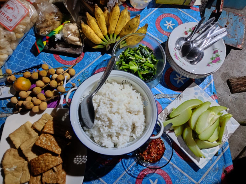 Home Dinner and Merapi Volcano by night