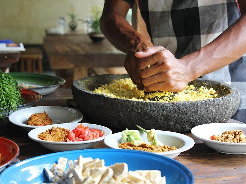 Morning Market and Authentic Culinary Discovery