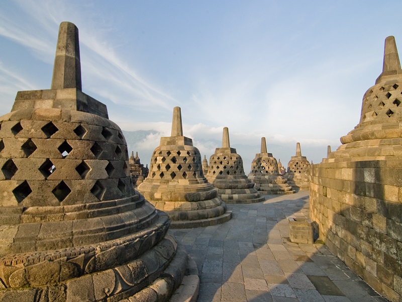Shrines and Cupboards - Cooking at Borobudur