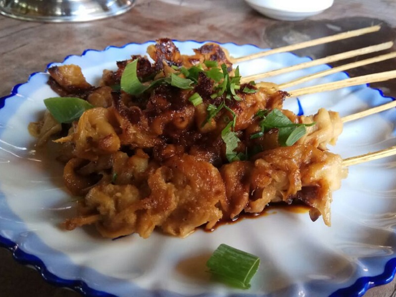 Shrines and Cupboards - Cooking at Borobudur