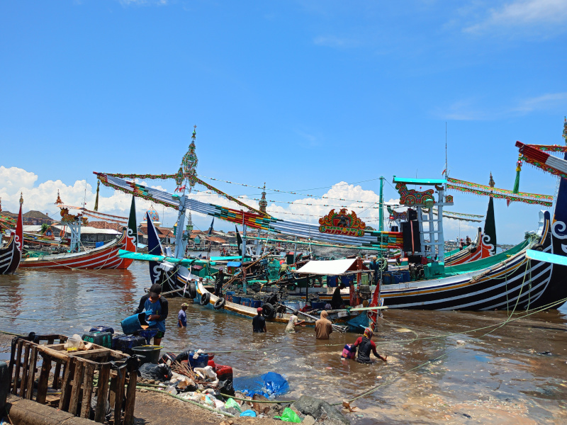 Sunrise Photography at Muncar Port