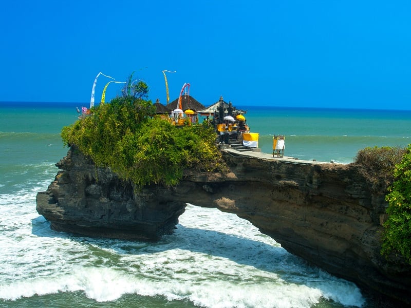 Tanah Lot and Royal Dinner