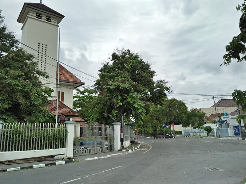 Walking Tour on The Colonial Past