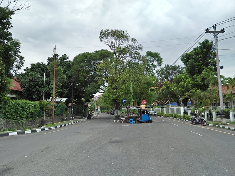 Walking Tour on The Colonial Past
