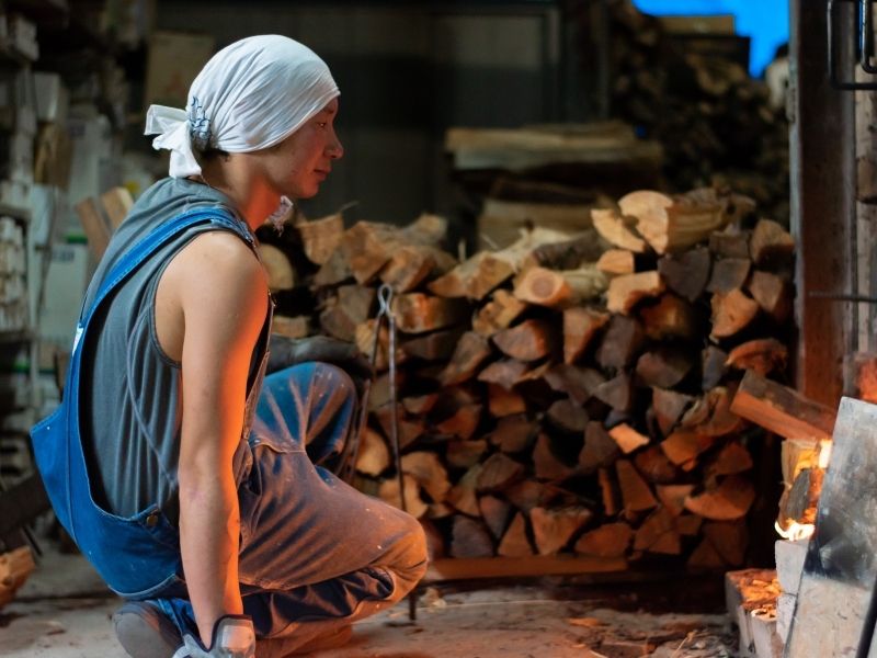 Bizen Village Walk & Pottery Experience