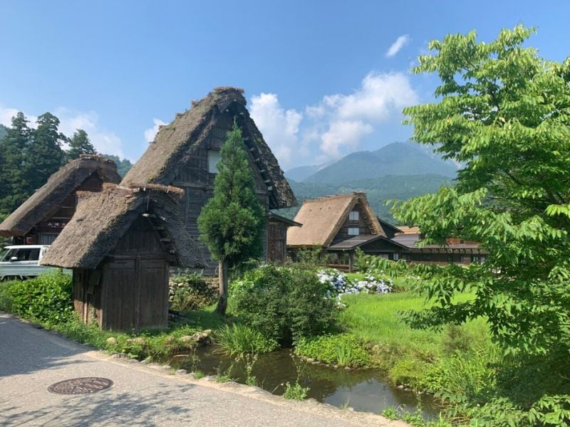 Explore Shirakawago From Takayama