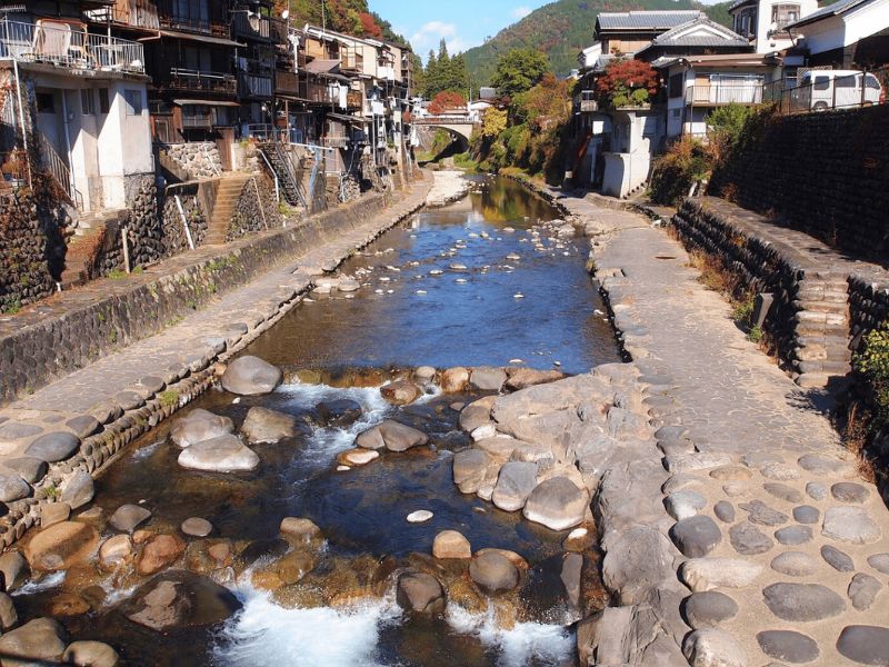 Gujo Hachiman Countryside Crafts and Culture by car