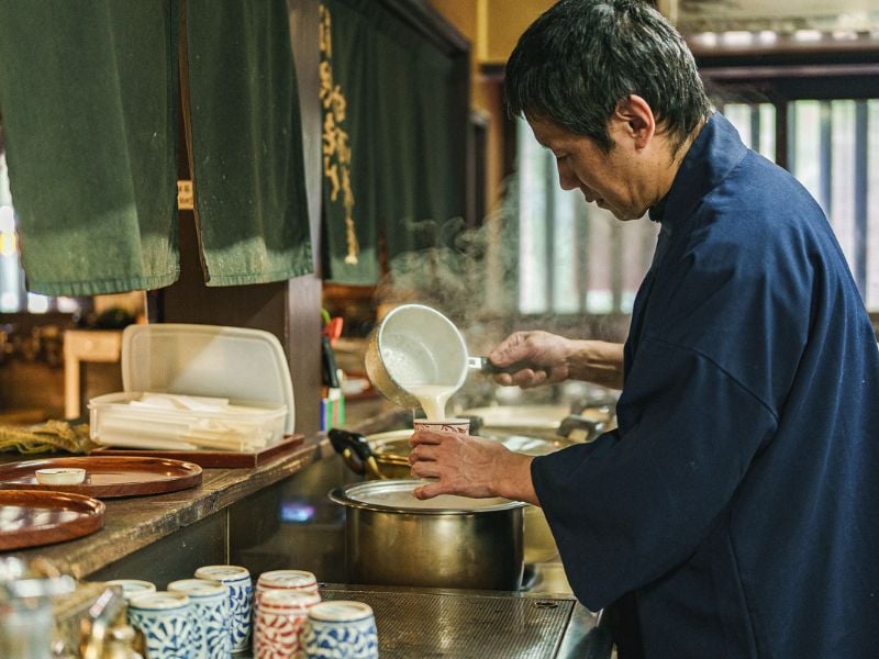 Hakone Hiking Through History
