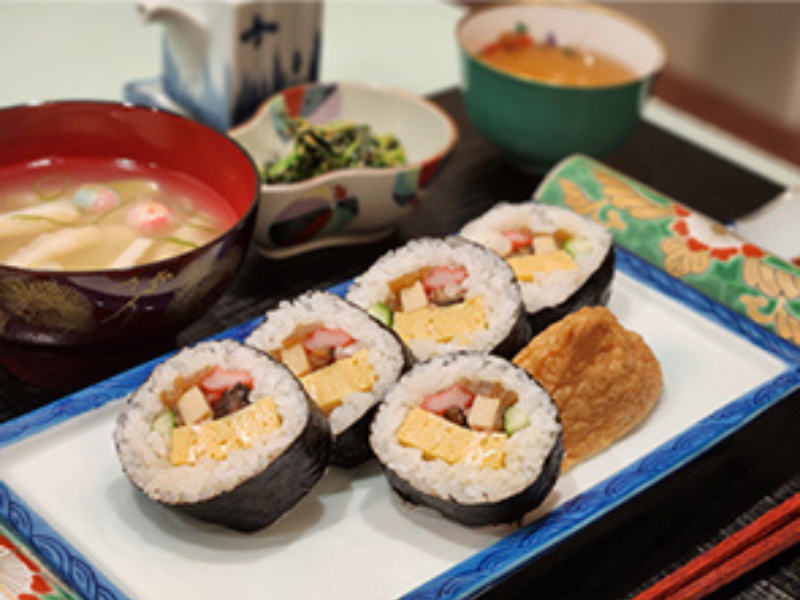 Kyoto Market Stroll & Sushi Lesson