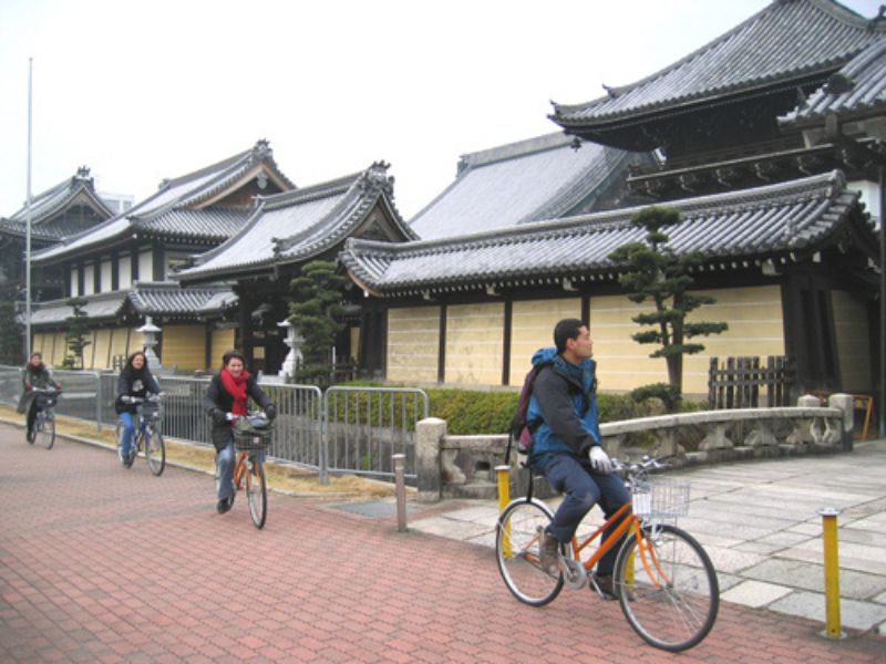 Kyoto’s Classic Sights by Bike