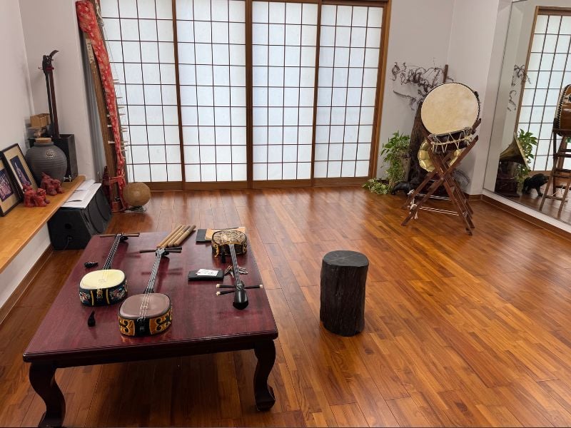 Private Okinawan Ryukyu Music and Crafts Exploration