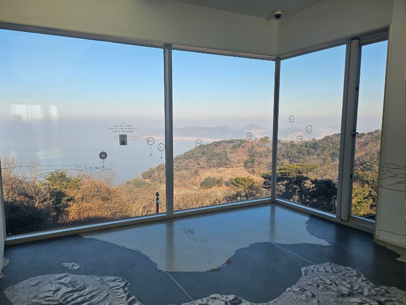 Across the Borderlands: Aegibong DMZ