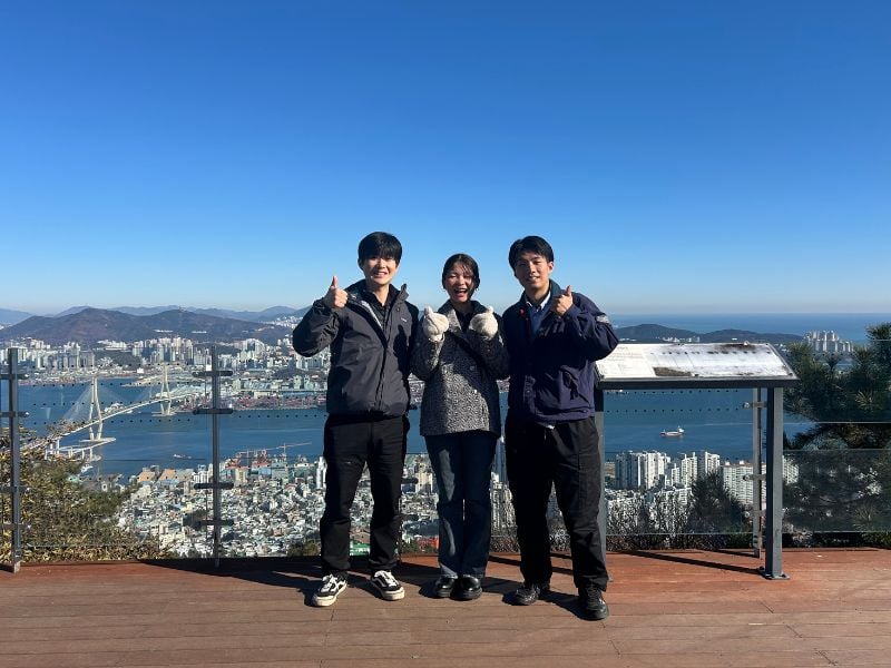Busan Bongnaesan Hiking with Local Lunch (Join-in)