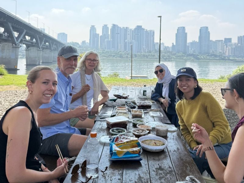 Explore Seoul Forest and Seongsu by Bike (Join-in)