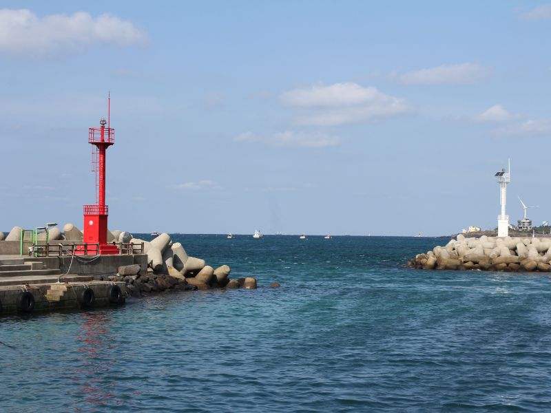 Jeju Volcano and Divers