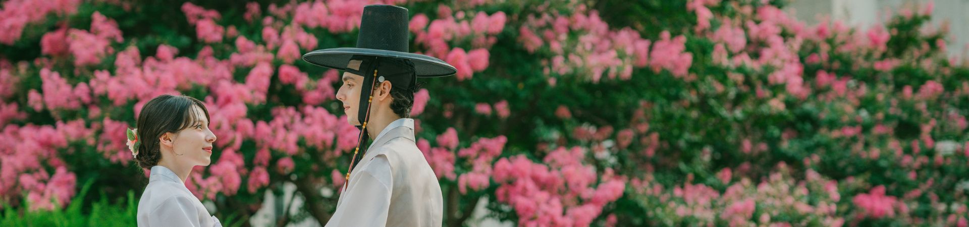 Image of Moonlit Hanbok Photoshoot at Deoksugung